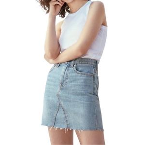 Everlane The Denim Reconstructed Light Wash Frayed Hem Mini Skirt - 23